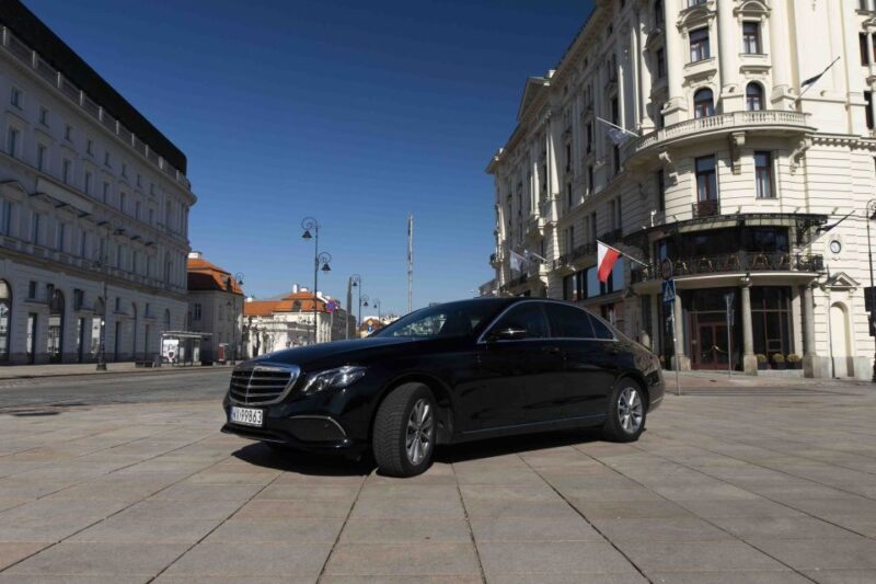 Warsaw to Krakow: Luxury Private Transfer - Pickup and Driver Details