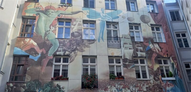 Warsaw to Łódź: Discover Poland's Coolest City - Experience Highlights