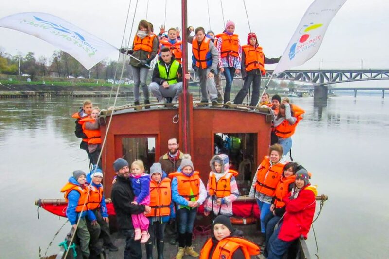 Warsaw: Traditional Galar Cruise on The Vistula River - Itinerary and Main Sites