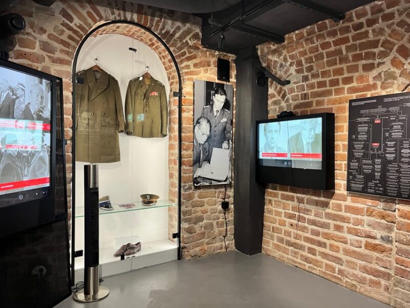 Warsaw: Visiting the Cold War Museum - Polish Perspective on the Cold War
