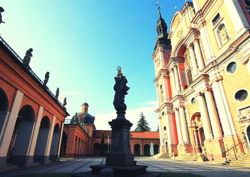 Warsaw: Wolfs Lair & Swieta Lipka Small-Group Tour + Lunch - Highlights