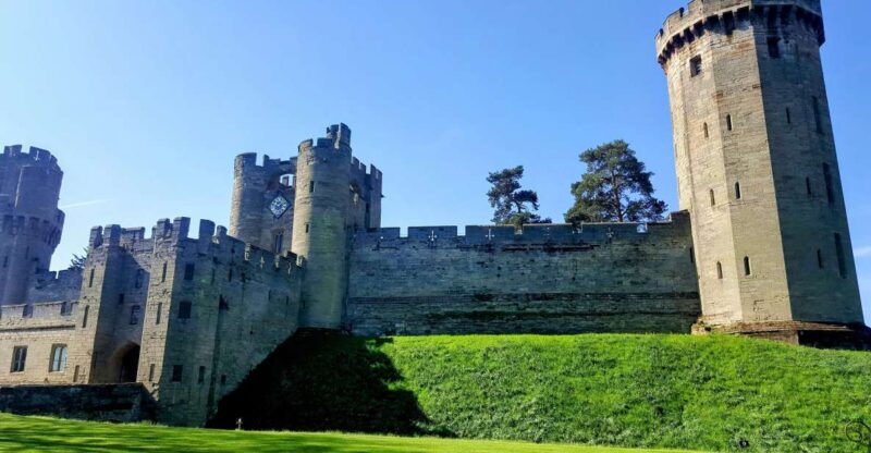 Warwick Castle, Shakespeares Stratford and the Cotswolds - Exploring the Cotswolds: Charming Villages