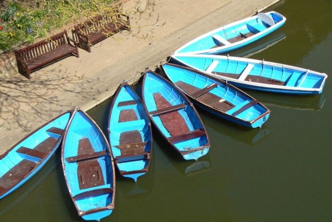 Warwick: Quirky Self-Guided Smartphone Heritage Walks - Warwick Castle