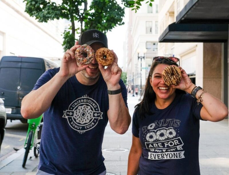 Washington, D.C.: Guided Holiday Donut Tour With Tastings - Experience Highlights