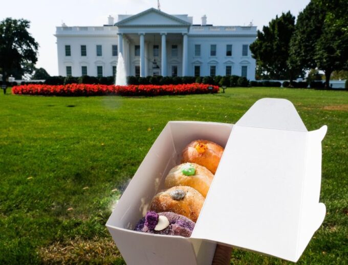 Washington, D.C.: Guided Holiday Donut Tour With Tastings - Reservation and Cancellation