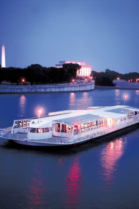 Washington DC: Christmas Eve Gourmet Brunch or Dinner Cruise - Location and Parking