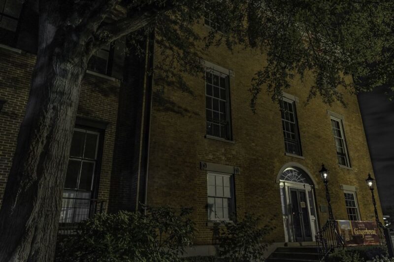 Washington, DC: Ghosts and Spirits Haunted Walking Tour - Assassins, Heroes, and Conspirators