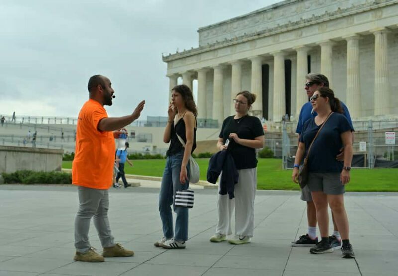 Washington DC: Guided Monuments Tour by E-Cart with Blankets - FAQs