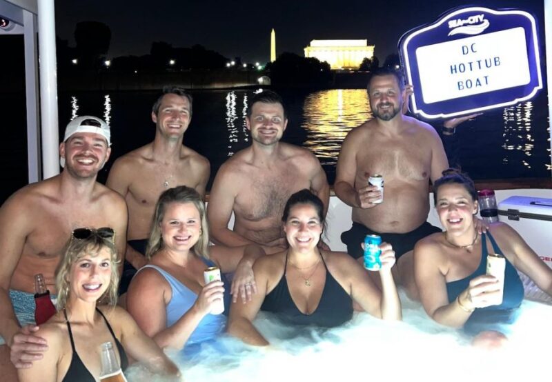 Washington DC: Hot Tub Boat Tours - Amenities Included