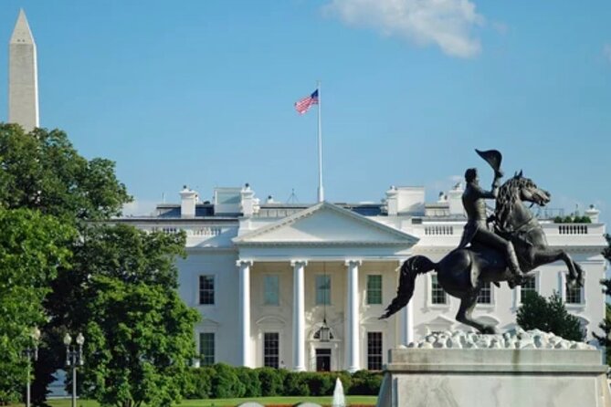 Washington DC Night-Time City Tour - Guides Historical Insights