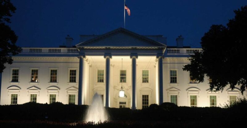 Washington DC: Night Under the Stars Bus & Walking Tour - Key Points
