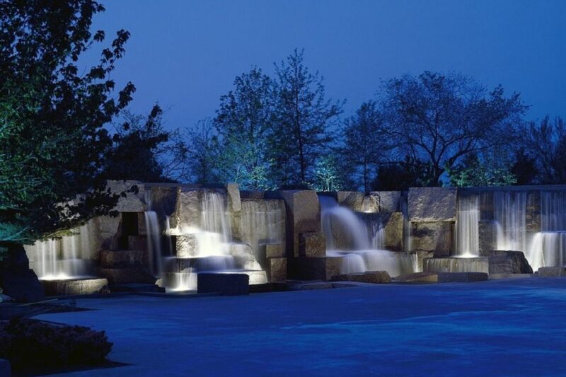 Washington DC: Night Under the Stars Bus & Walking Tour - Meeting Point and Important Information