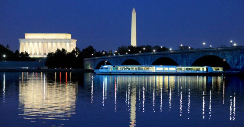 Washington DC: Thanksgiving Gourmet Dinner River Cruise - Experience Highlights