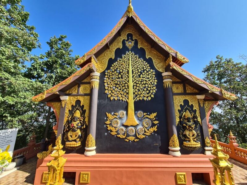 Wat Doi Phra Chan & Wat Hariphunchai & Rare Forest Market. - Key Points
