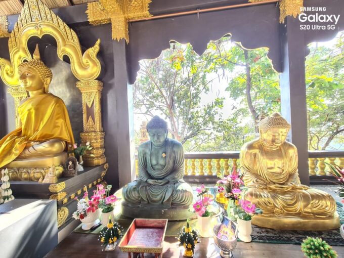 Wat Doi Phra Chan & Wat Hariphunchai & Rare Forest Market. - Frequently Asked Questions