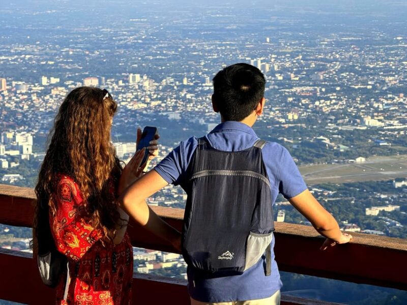 Wat Doi Suthep & Wat Phalat Transfer (Air Conditioned Van) - Complementary Experiences