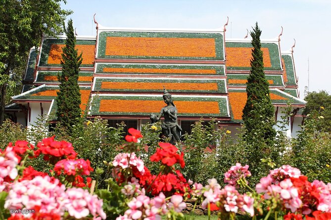 Wat Phra That Doi Suthep & Hmong Village Half Day Tour From Chiang Mai - Itinerary and Experience