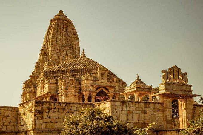 Watch Chittorgarh Fort With Udaipur Drop From Pushkar - Scenic Drive to Udaipur