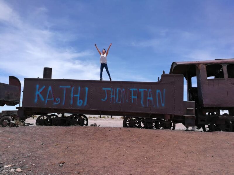 Watch the Sunset and Stargaze at the Uyuni Train Cemetery - Key Points