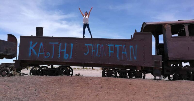 Watch the Sunset and Stargaze at the Uyuni Train Cemetery - Experience Highlights