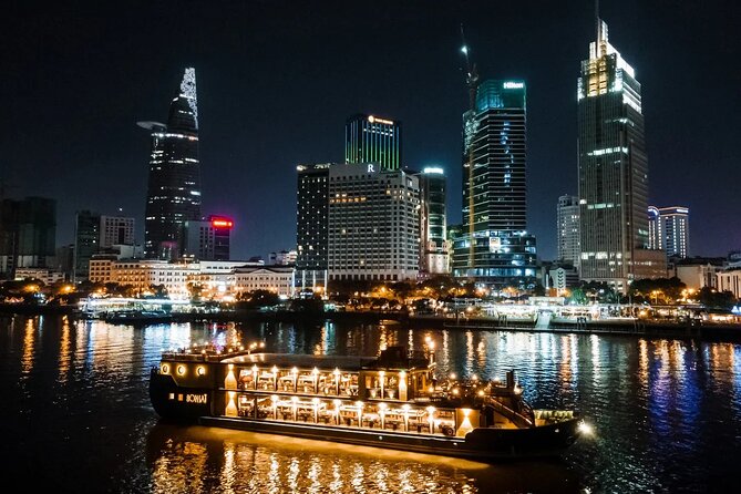 Water Puppet Show & Dinner on Cruise - Location and Accessibility