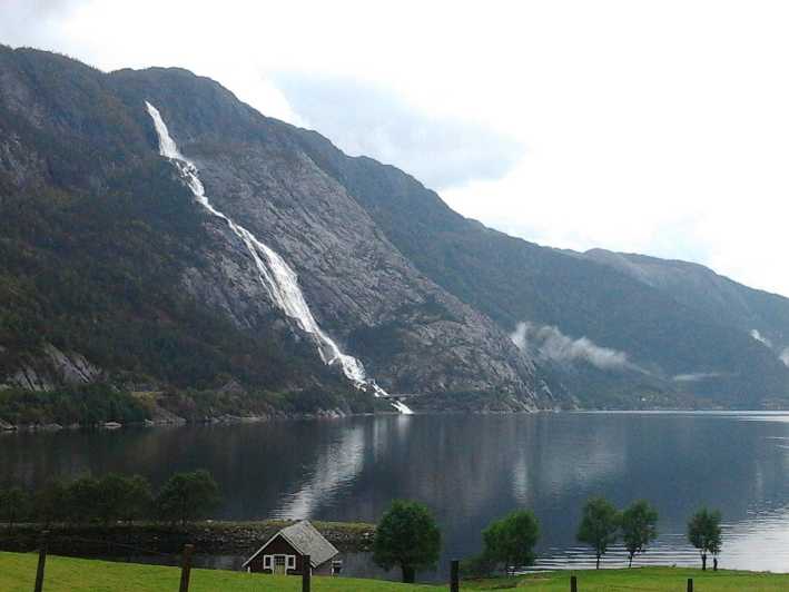 Waterfall Langfoss and Låtefossen - Key Points