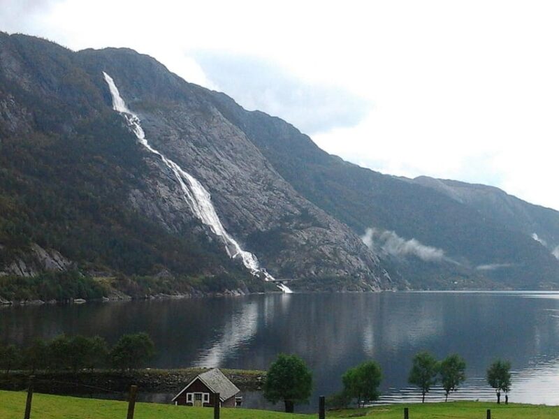 Waterfall Langfoss and Låtefossen - Itinerary
