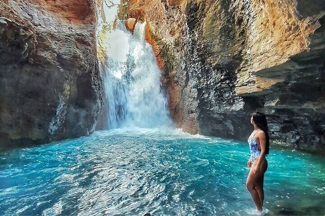 Waterfall,Adventure Hike Challenge Tour. - Key Points