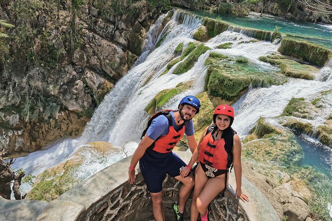 Waterfalls of El Meco and El Salto - Location and Operator