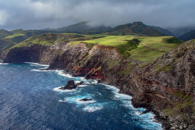 Waterfalls of West Maui and Molokai Helicopter Tour - Departure and Check-in