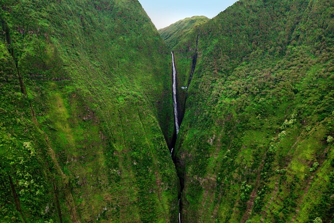 Waterfalls of West Maui and Molokai Helicopter Tour - Customer Reviews
