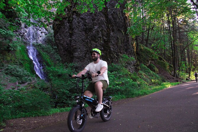 Waterfalls & Waterfront E-Bike Tour on Car-Free Bike Path - Exploring Waterfalls
