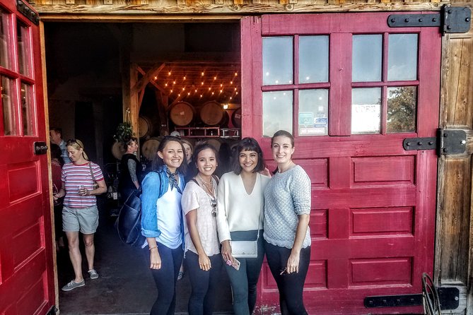 Waterfalls & Wine Tour-Multnomah Falls,Vineyards,Hood River Combo - Visiting Multnomah Falls