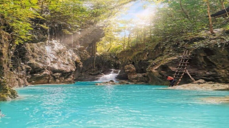 Waterfalls With Zip Lines and Lunch + Pick up - Pricing and Reservations