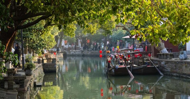 Watertown Shanghai: A Fusion of Cuisine, Culture & History - Key Points
