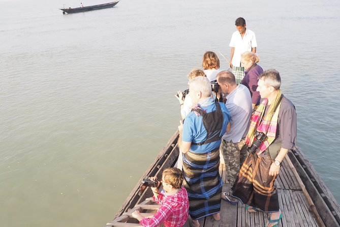 Waterways Tour - Houseboat Accommodations and Amenities