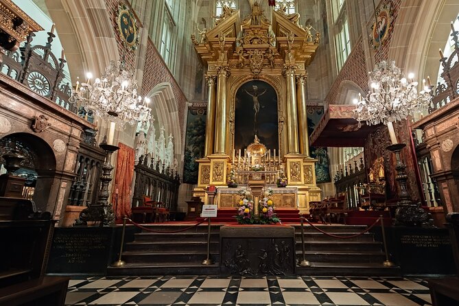 Wawel Castle Treasury & Armoury Skip the Line Private Tour - Important Information