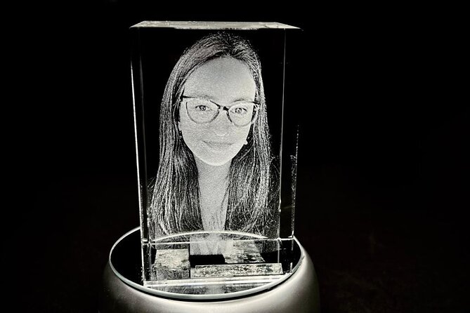 We Engrave Your Favorite Photo in Personalized 3D Crystal - Frequently Asked Questions