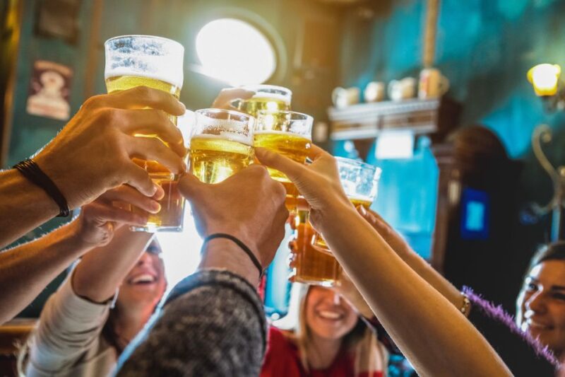 Weekend Frankfurt: Night Pub Crawl Through Alt-Sachsenhausen - Exploring Frankfurts Nightlife Culture