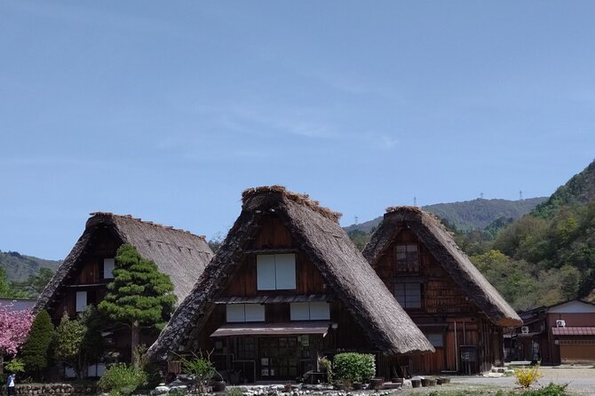 Weekend-Only World Heritage Shirakawago Day Bus Tour From Kanazawa Station - Meeting and Pickup
