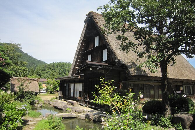 Weekend-Only World Heritage Shirakawago Day Bus Tour From Kanazawa Station - Accessibility