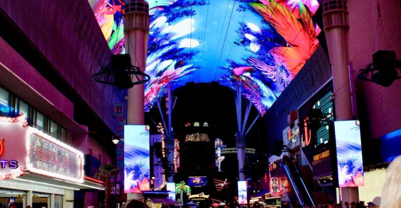 Weird, Wacky Fremont Bar Experience With Cocktails & Photos - Key Points