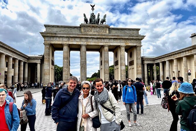 Welcome/Farewell Sightseeingtaxi Tour +Transfer From/To the Airport - About the Operator