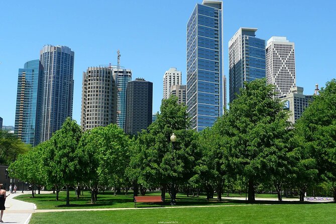 Welcome to Chicago: Private Half-Day Tour With 360 Observation Deck - Exploring Millennium Park