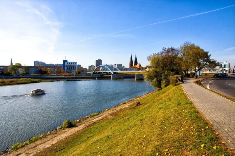 Welcome to Frankfurt: Private Tour With a Local - Experience Highlights