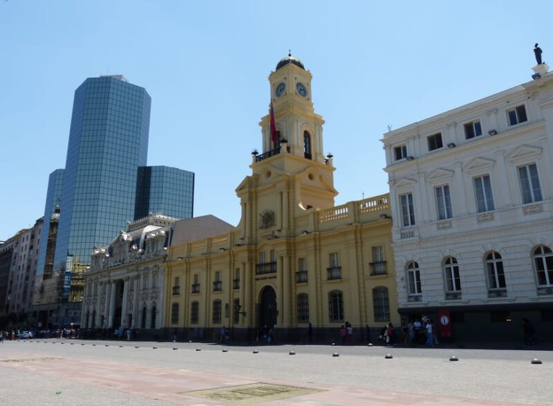 Welcome to Santiago: Private Tour With a Local - Experience Highlights