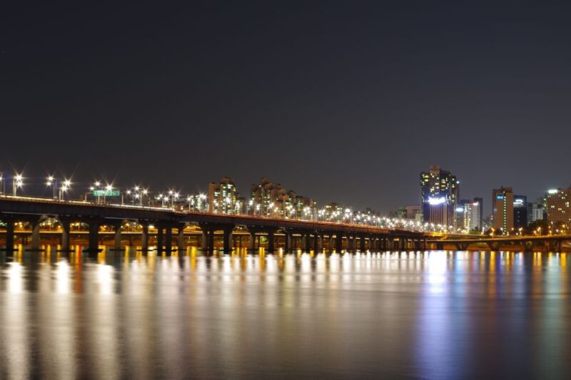Welcome to Seoul: Private Tour With a Local - Local Guide Insights and Perspectives