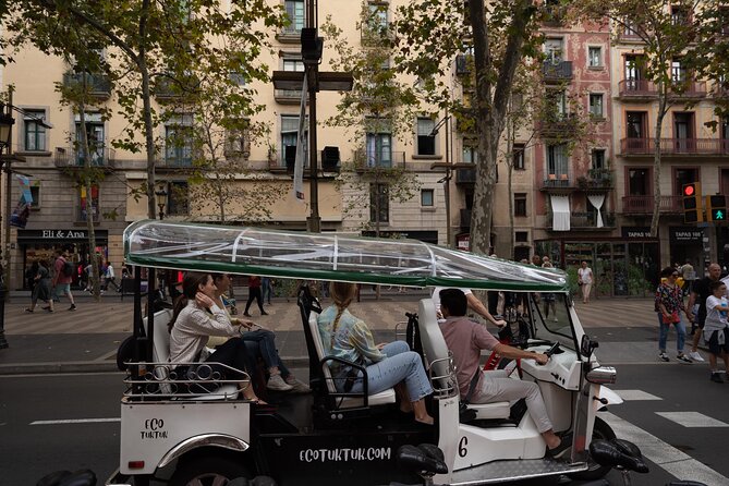 Welcome Tour to Paris by Private Eco Tuk Tuk - Meeting and Pickup