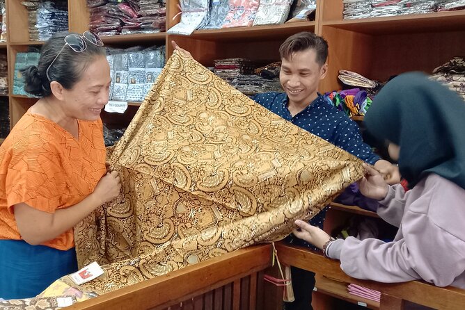 Well-Guided Local Textile Tour of Denpasar - Key Points