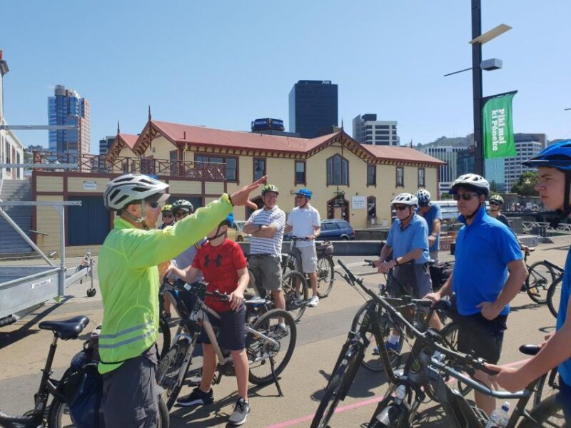 Wellington: 2-Hour Guided Bike Tour - Included in the Tour